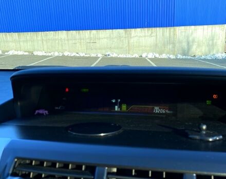 Білий Тойота Пріус, об'ємом двигуна 1.8 л та пробігом 212 тис. км за 15000 $, фото 10 на Automoto.ua