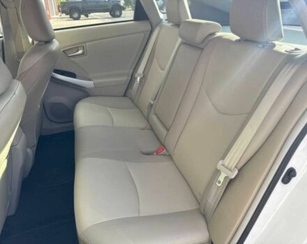 Тойота Приус 2013 в Черновцах на Automoto.ua Белый Тойота Приус, объемом двигателя 1.8 л и пробегом 87 тыс. км за 2100 $, фото 13 на Automoto.ua