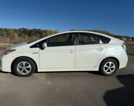 Тойота Приус 2013 в Черновцах на Automoto.ua Белый Тойота Приус, объемом двигателя 1.8 л и пробегом 87 тыс. км за 2100 $, фото 2 на Automoto.ua