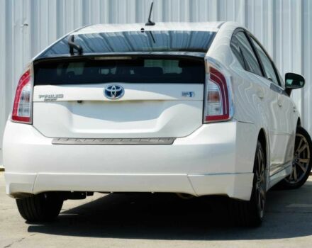 Білий Тойота Пріус, об'ємом двигуна 1.8 л та пробігом 84 тис. км за 2000 $, фото 4 на Automoto.ua