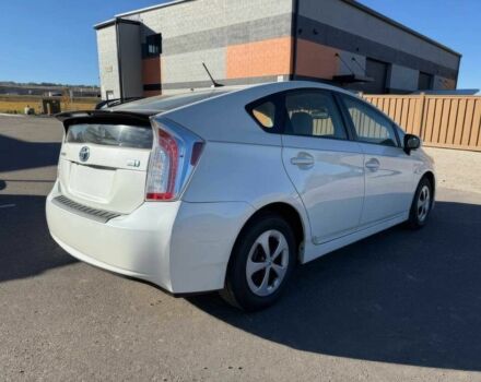 Тойота Приус 2013 в Черновцах на Automoto.ua Белый Тойота Приус, объемом двигателя 1.8 л и пробегом 87 тыс. км за 2100 $, фото 4 на Automoto.ua