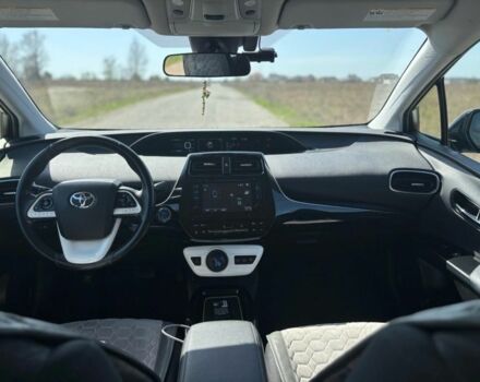 Белый Тойота Приус, объемом двигателя 1.8 л и пробегом 119 тыс. км за 17800 $, фото 2 на Automoto.ua