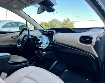 Белый Тойота Приус, объемом двигателя 1.8 л и пробегом 16 тыс. км за 12000 $, фото 9 на Automoto.ua