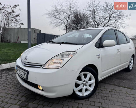 Білий Тойота Пріус, об'ємом двигуна 1.5 л та пробігом 270 тис. км за 5750 $, фото 1 на Automoto.ua