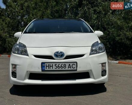 Белый Тойота Приус, объемом двигателя 1.8 л и пробегом 295 тыс. км за 9300 $, фото 1 на Automoto.ua