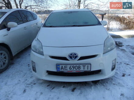 Тойота Приус 2009 в Днепре (Днепропетровске) на Automoto.ua Белый Тойота Приус, объемом двигателя 1.8 л и пробегом 330 тыс. км за 8500 $, фото 1 на Automoto.ua
