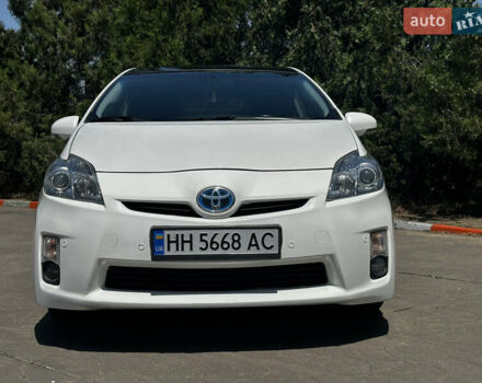 Білий Тойота Пріус, об'ємом двигуна 1.8 л та пробігом 310 тис. км за 8900 $, фото 1 на Automoto.ua