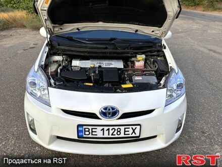 Тойота Пріус 2009 у Миколаєві на Automoto.ua Білий Тойота Пріус, об'ємом двигуна 1.8 л та пробігом 400 тис. км за 8500 $, фото 1 на Automoto.ua