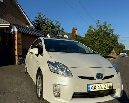 Белый Тойота Приус, объемом двигателя 1.8 л и пробегом 640 тыс. км за 8200 $, фото 1 на Automoto.ua
