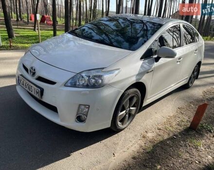 Білий Тойота Пріус, об'ємом двигуна 1.8 л та пробігом 273 тис. км за 11700 $, фото 1 на Automoto.ua