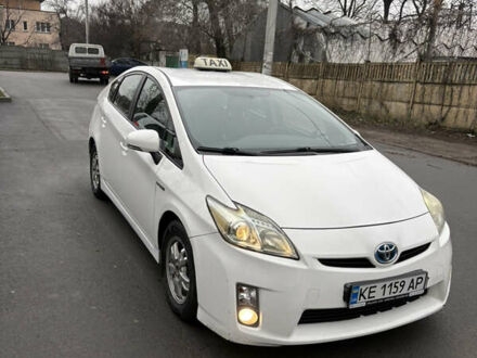 Белый Тойота Приус, объемом двигателя 1.8 л и пробегом 380 тыс. км за 9500 $, фото 1 на Automoto.ua