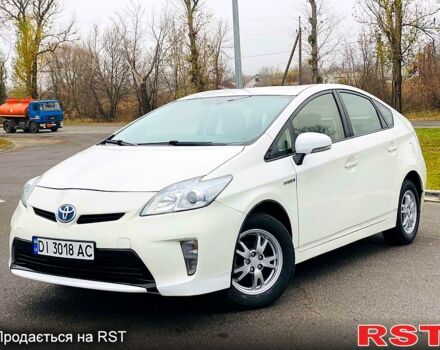 Белый Тойота Приус, объемом двигателя 1.8 л и пробегом 221 тыс. км за 8900 $, фото 1 на Automoto.ua