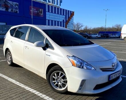 Белый Тойота Приус, объемом двигателя 1.8 л и пробегом 212 тыс. км за 15000 $, фото 1 на Automoto.ua