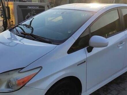 Білий Тойота Пріус, об'ємом двигуна 1.8 л та пробігом 250 тис. км за 9300 $, фото 1 на Automoto.ua