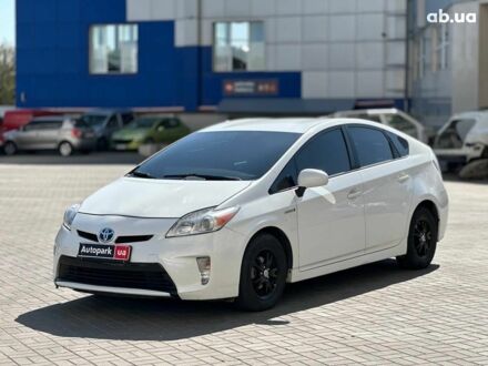 Тойота Приус 2012 в Одессе на Automoto.ua Белый Тойота Приус, объемом двигателя 1.8 л и пробегом 236 тыс. км за 10990 $, фото 1 на Automoto.ua