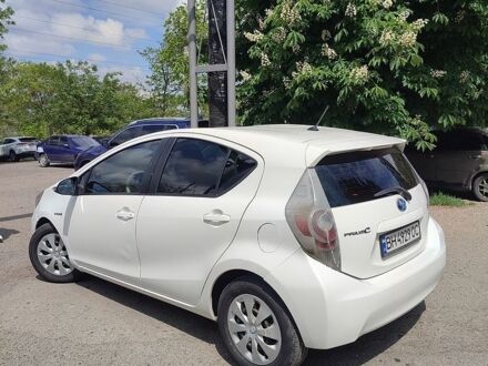 Білий Тойота Пріус, об'ємом двигуна 1.5 л та пробігом 251 тис. км за 8300 $, фото 1 на Automoto.ua