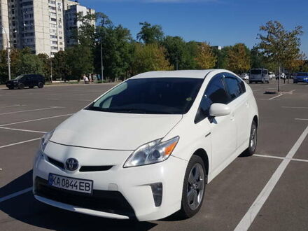 Білий Тойота Пріус, об'ємом двигуна 1.8 л та пробігом 170 тис. км за 12000 $, фото 1 на Automoto.ua