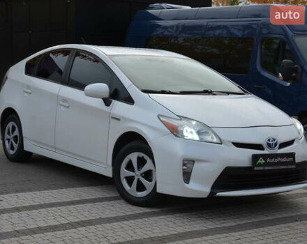 Тойота Приус 2013 в Киеве на Automoto.ua Белый Тойота Приус, объемом двигателя 1.8 л и пробегом 281 тыс. км за 9999 $, фото 1 на Automoto.ua