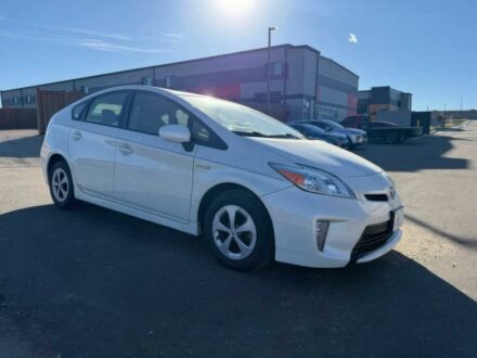 Тойота Приус 2013 в Черновцах на Automoto.ua Белый Тойота Приус, объемом двигателя 1.8 л и пробегом 87 тыс. км за 2100 $, фото 1 на Automoto.ua