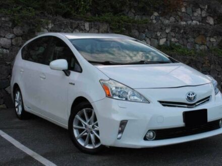 Белый Тойота Приус, объемом двигателя 1.8 л и пробегом 82 тыс. км за 4000 $, фото 1 на Automoto.ua