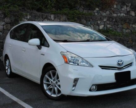 Білий Тойота Пріус, об'ємом двигуна 1.8 л та пробігом 82 тис. км за 4000 $, фото 1 на Automoto.ua