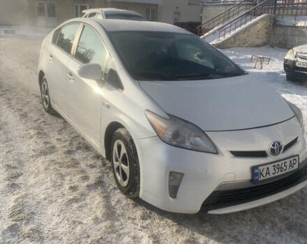 Белый Тойота Приус, объемом двигателя 1.8 л и пробегом 206 тыс. км за 9900 $, фото 1 на Automoto.ua