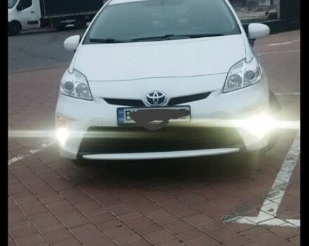 Білий Тойота Пріус, об'ємом двигуна 0 л та пробігом 135 тис. км за 13000 $, фото 1 на Automoto.ua