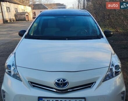 Белый Тойота Приус, объемом двигателя 1.79 л и пробегом 230 тыс. км за 10500 $, фото 1 на Automoto.ua