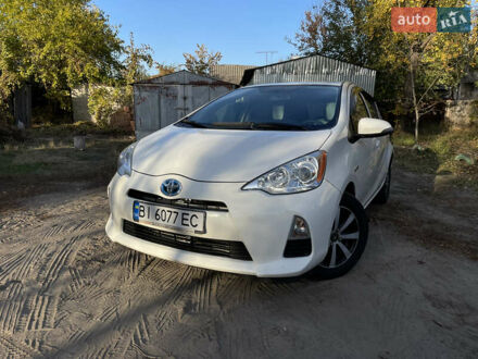 Білий Тойота Пріус, об'ємом двигуна 1.5 л та пробігом 98 тис. км за 8500 $, фото 1 на Automoto.ua