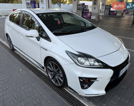 Тойота Приус 2014 в Одессе на Automoto.ua Белый Тойота Приус, объемом двигателя 1.8 л и пробегом 159 тыс. км за 13000 $, фото 1 на Automoto.ua