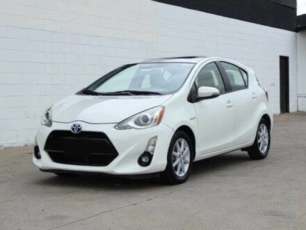 Белый Тойота Приус, объемом двигателя 1.5 л и пробегом 78 тыс. км за 4100 $, фото 1 на Automoto.ua
