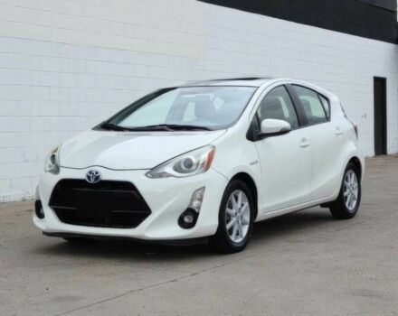 Белый Тойота Приус, объемом двигателя 1.5 л и пробегом 78 тыс. км за 4100 $, фото 1 на Automoto.ua