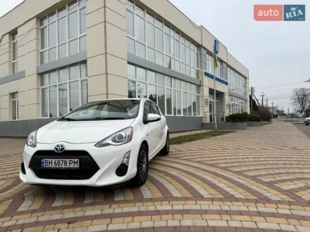 Тойота Приус 2015 в Одессе на Automoto.ua Белый Тойота Приус, объемом двигателя 1.5 л и пробегом 166 тыс. км за 11800 $, фото 1 на Automoto.ua