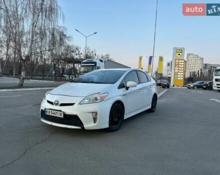 Белый Тойота Приус, объемом двигателя 1.8 л и пробегом 186 тыс. км за 8000 $, фото 1 на Automoto.ua