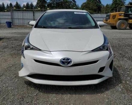 Белый Тойота Приус, объемом двигателя 1.8 л и пробегом 123 тыс. км за 2500 $, фото 1 на Automoto.ua