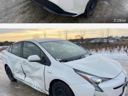 Белый Тойота Приус, объемом двигателя 1.8 л и пробегом 131 тыс. км за 10700 $, фото 1 на Automoto.ua