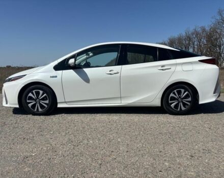 Белый Тойота Приус, объемом двигателя 1.8 л и пробегом 119 тыс. км за 18500 $, фото 1 на Automoto.ua