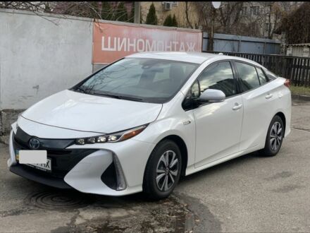Белый Тойота Приус, объемом двигателя 1.8 л и пробегом 90 тыс. км за 21000 $, фото 1 на Automoto.ua