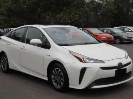 Тойота Приус 2019 в Львове на Automoto.ua Белый Тойота Приус, объемом двигателя 1.8 л и пробегом 45 тыс. км за 11300 $, фото 1 на Automoto.ua