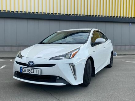 Тойота Приус 2020 в Киеве на Automoto.ua Белый Тойота Приус, объемом двигателя 1.8 л и пробегом 100 тыс. км за 20500 $, фото 1 на Automoto.ua