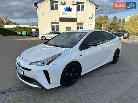 Тойота Приус 2020 в Киеве на Automoto.ua Белый Тойота Приус, объемом двигателя 1.8 л и пробегом 106 тыс. км за 19900 $, фото 1 на Automoto.ua