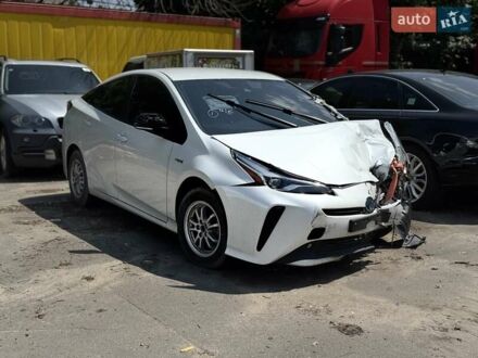 Тойота Пріус 2022 у Києві на Automoto.ua Білий Тойота Пріус, об'ємом двигуна 1.8 л та пробігом 21 тис. км за 12300 $, фото 1 на Automoto.ua