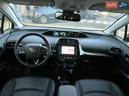 Білий Тойота Пріус, об'ємом двигуна 1.8 л та пробігом 53 тис. км за 22499 $, фото 1 на Automoto.ua
