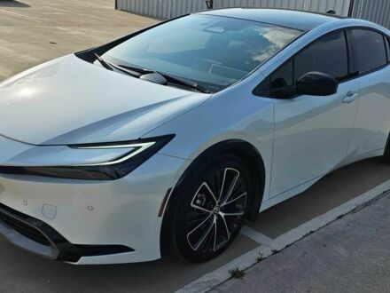Белый Тойота Приус, объемом двигателя 2 л и пробегом 10 тыс. км за 8000 $, фото 1 на Automoto.ua