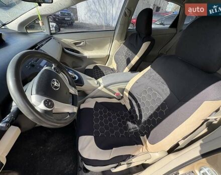 Тойота Приус 2011 в Киеве на Automoto.ua Бежевый Тойота Приус, объемом двигателя 1.8 л и пробегом 336 тыс. км за 9200 $, фото 15 на Automoto.ua