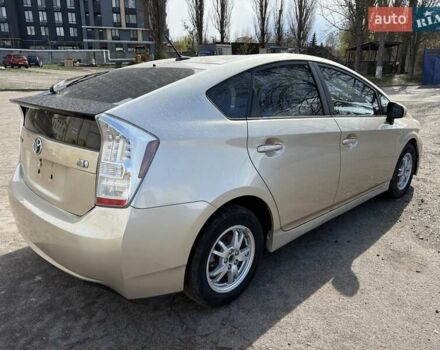 Тойота Приус 2011 в Киеве на Automoto.ua Бежевый Тойота Приус, объемом двигателя 1.8 л и пробегом 336 тыс. км за 9200 $, фото 5 на Automoto.ua