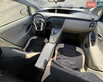 Бежевий Тойота Пріус, об'ємом двигуна 1.8 л та пробігом 336 тис. км за 9200 $, фото 11 на Automoto.ua