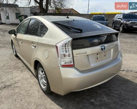 Тойота Приус 2011 в Киеве на Automoto.ua Бежевый Тойота Приус, объемом двигателя 1.8 л и пробегом 336 тыс. км за 9200 $, фото 3 на Automoto.ua