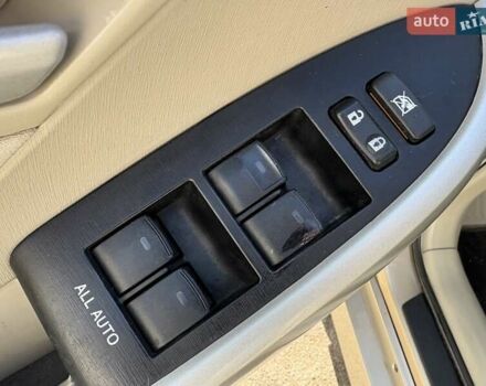 Бежевый Тойота Приус, объемом двигателя 1.8 л и пробегом 336 тыс. км за 9200 $, фото 13 на Automoto.ua