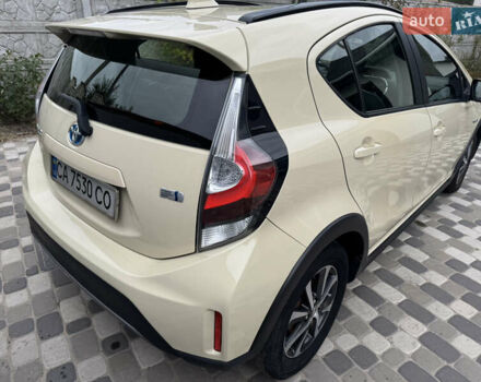 Бежевый Тойота Приус, объемом двигателя 1.5 л и пробегом 64 тыс. км за 14500 $, фото 5 на Automoto.ua